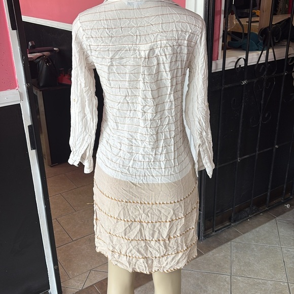 Women's Pink Button-Up Top - Picture 6 of 8